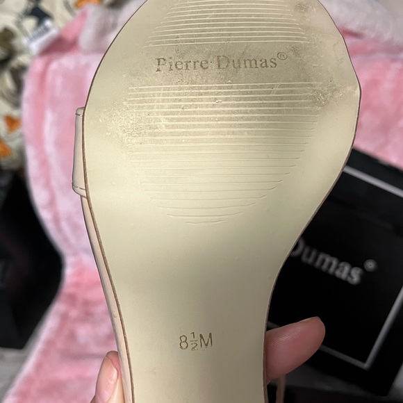 Pierre Dumas 8.5 beige strappy sandal 8.5 w/ 3” heel - Picture 6 of 9